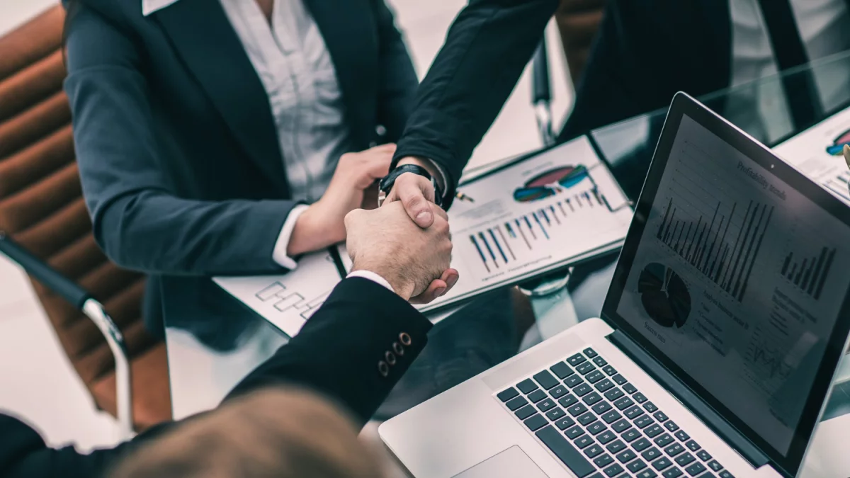 Czy można naprawić samochód po pracy?